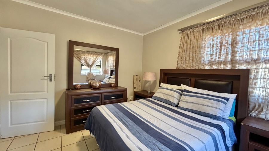 4 Bedroom Property for Sale in Fairview Golf Estate Western Cape